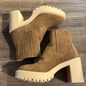 Dolce Vita Women's Caster H2o Fashion Boot Size 6 | NWT & WATER RESISTANT